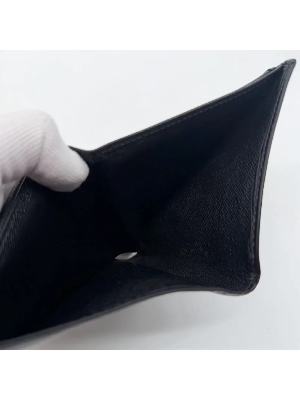 Louis Vuitton Portefeuille Marco Epi Black Leather Compact Wallet